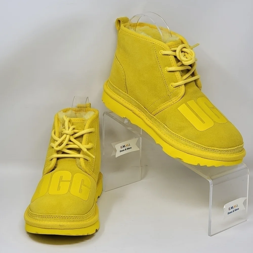 UGG NEUMEL II Scatter 1134960K Youth Size 4 Graphic Chukka Boots Yellow New